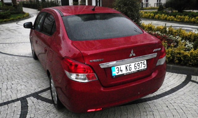 mitsubishi attrage 1.2 AT testi otogundem1