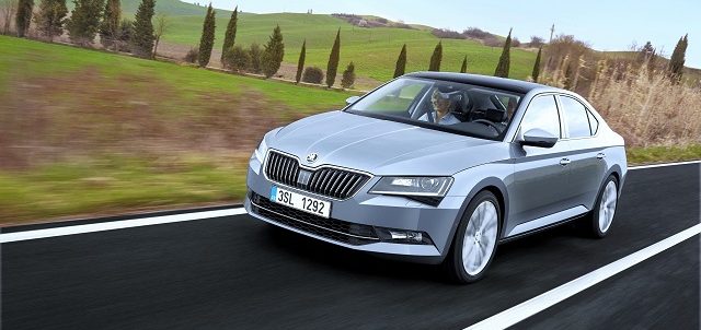 Skoda Superb otogundem