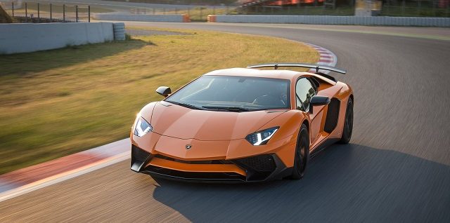 Lamborghini-Aventador_LP750-4 otogundem