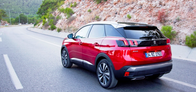 yeni-suv-peugeot-3008_otogundem