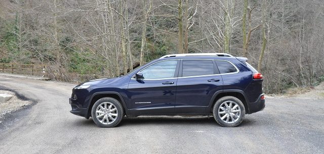 jeep-cheeroke-test-otogundem-1