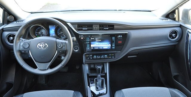 toyota-auris-st-otogundem-test-1