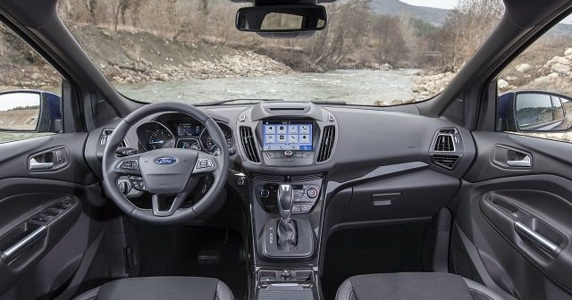 Ford_Kuga_iç otogundem
