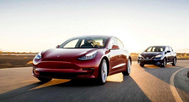 nissan leaf tesla otogundem