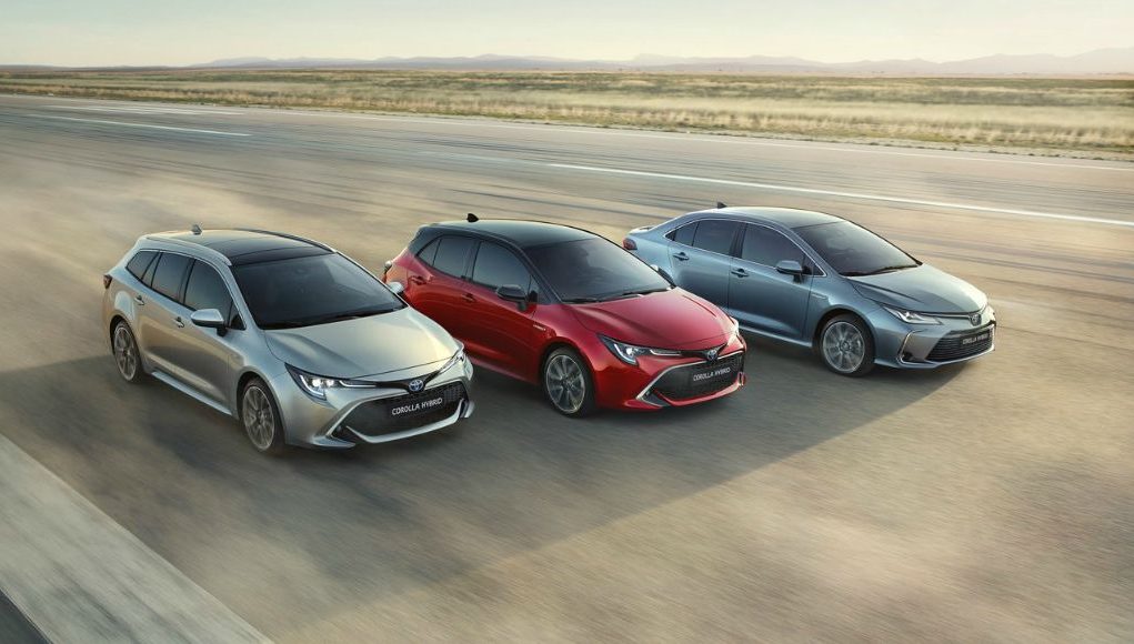 Toyota-Corolla_Sedan-otogundem