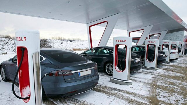 teslamodelssupercharger otogundem