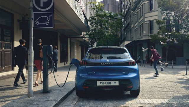 Peugeot 208 2019 otogundem 5