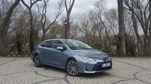 Toyota-corolla-testi-otogundem-1-1-1021x572