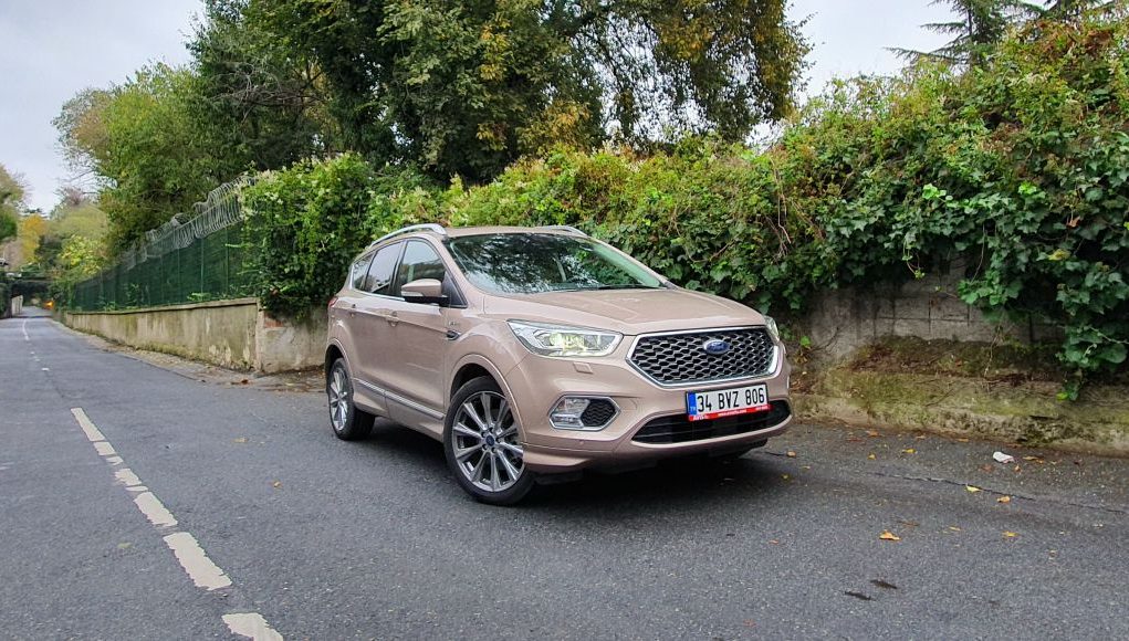 Ford-Kuga-Vignale-otogundem-test-4-1021x580