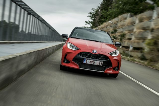 Yeni Toyota Yaris otogundem (2)