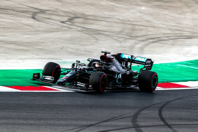 Formula 1 Türkiye GP'si Mercedes-AMG Petronas Lewis Hamilton otogundem (1)
