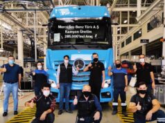 Mercedes-Benz Türk 285 bininci kamyonu banttan indi