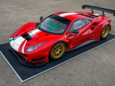 Pirelli Ferrari 488 GT Modificata için İzmit’te lastik üretti