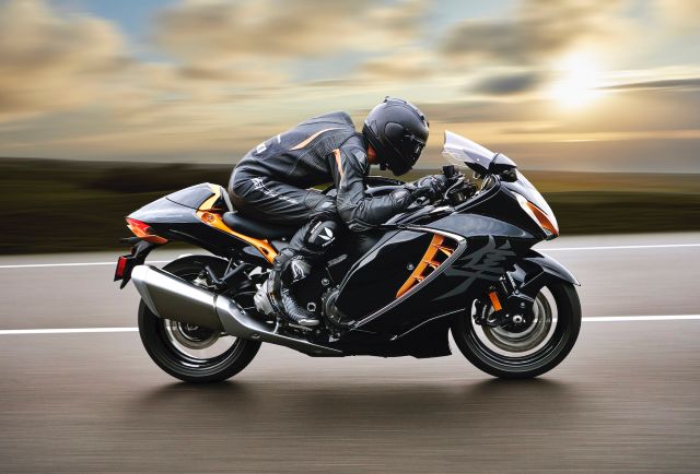 Suzuki GSX-R 1300 Hayabusa otogundem (1)