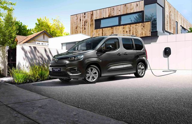 Proace CITY Verso Electric otogundem (1)