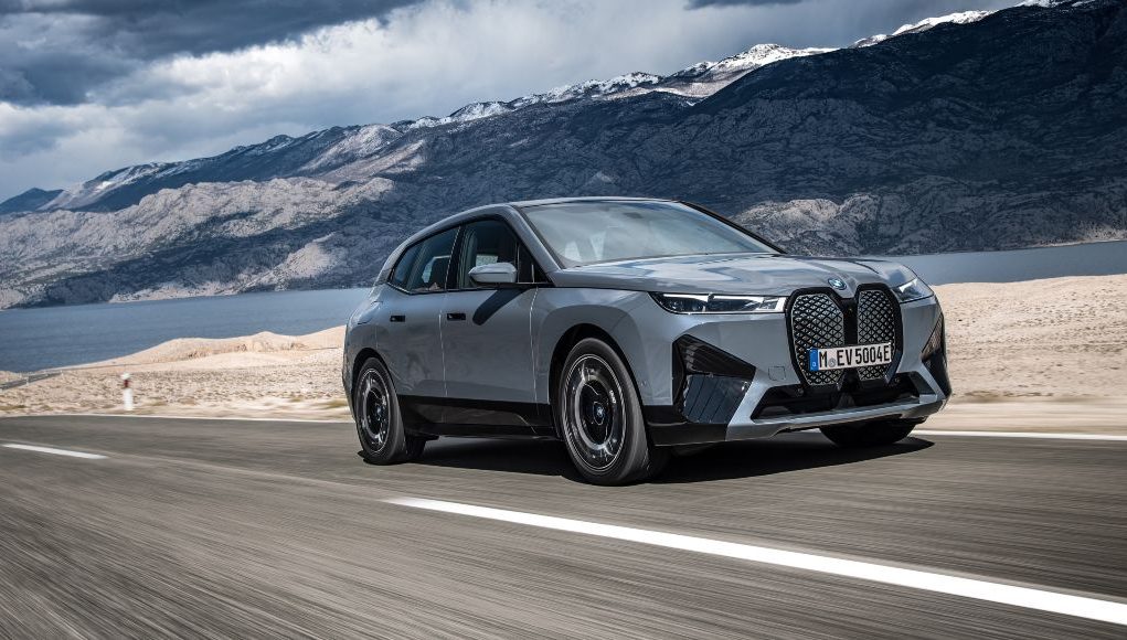 elektrikli bmw ix otogundem (1) (1)
