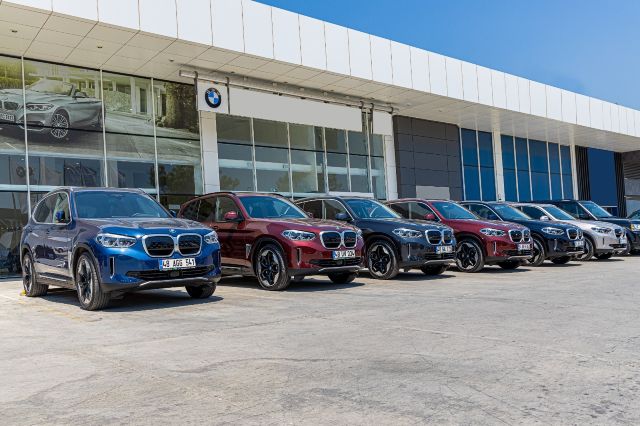 Enterprise BMW iX3 Teslimatı otogundem (1)