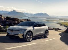 Megane E-Tech 450 km menzille yola çıktı