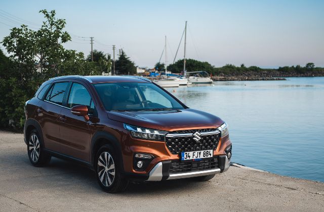 Yeni Suzuki S-CROSS-otogundem (1) (1)