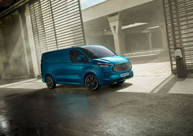 FORD_E_Transit_Custom_otogundem (5) (1)