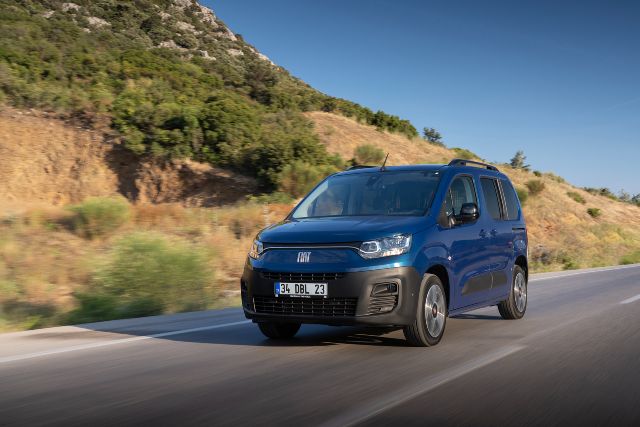 Yeni FIAT DOBLO- otogundem (3) (1)